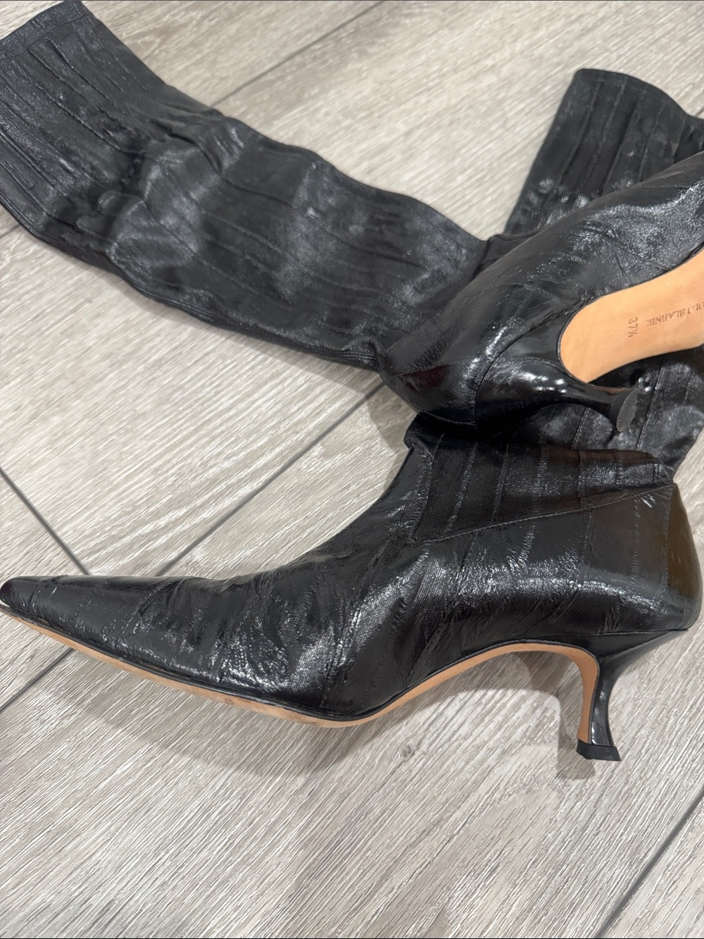 Manolo Blahnik Black Pointed-Toe Mid-Knee Kitten Heel Boots - Picture 6 of 9